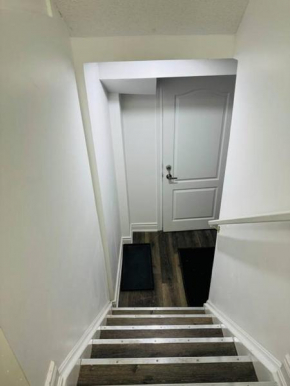 Charming Basement apartment in Snelgrove
